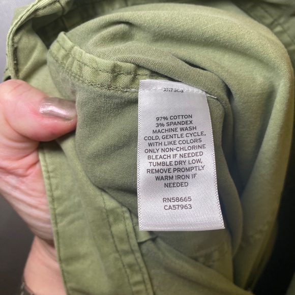 NWT BP sage green cargo pants sz 16 - Picture 9 of 12